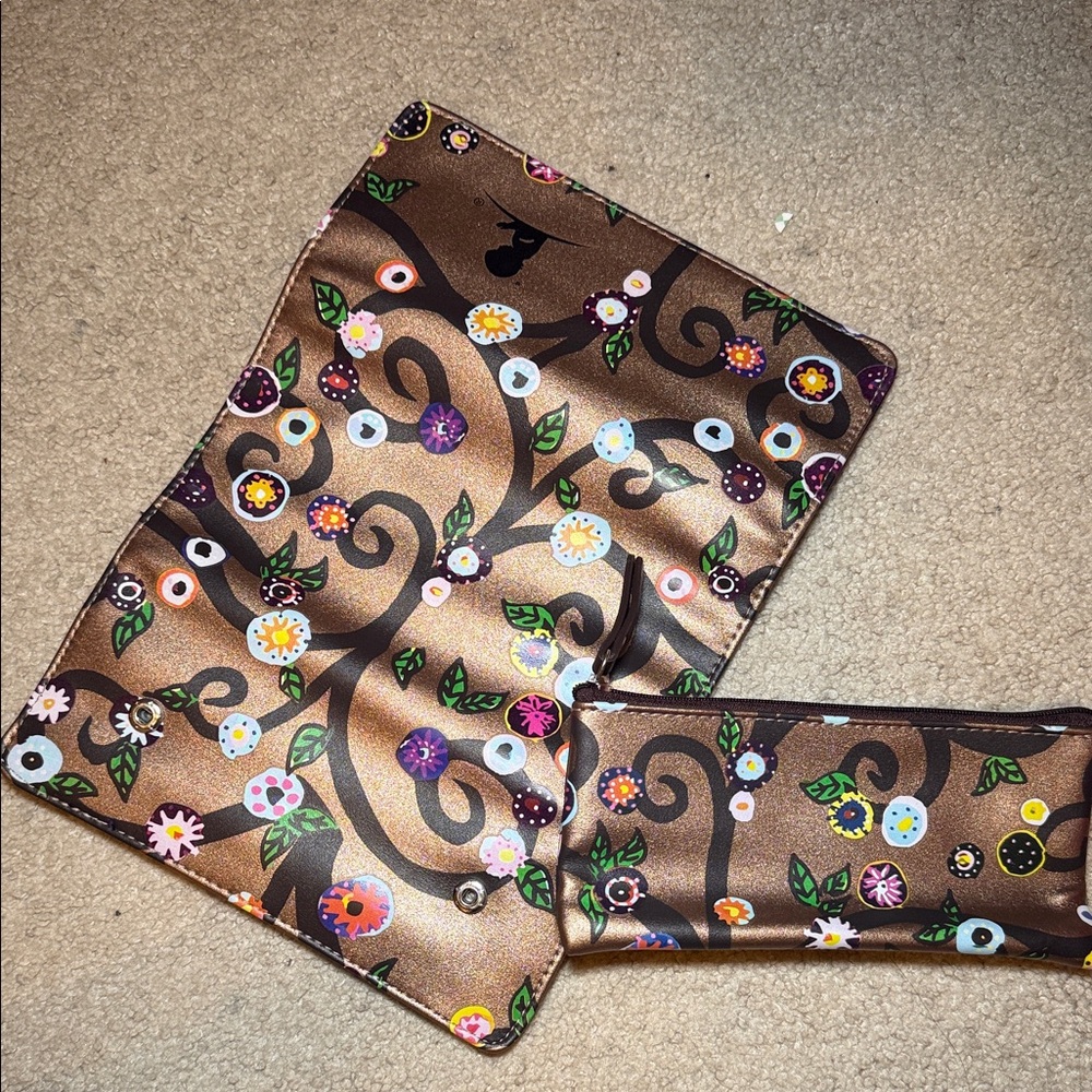 Elegant Brown Floral Jewelry Organizer - Picture 8 of 8